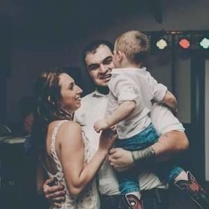 Meet your Posher, Dustin